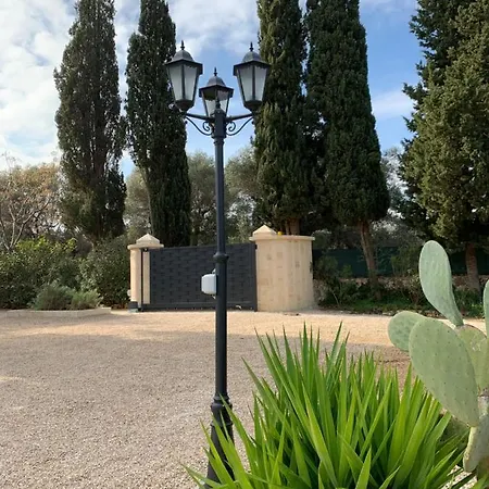 فندق مبيت وإفطار Il Saraceno 4*